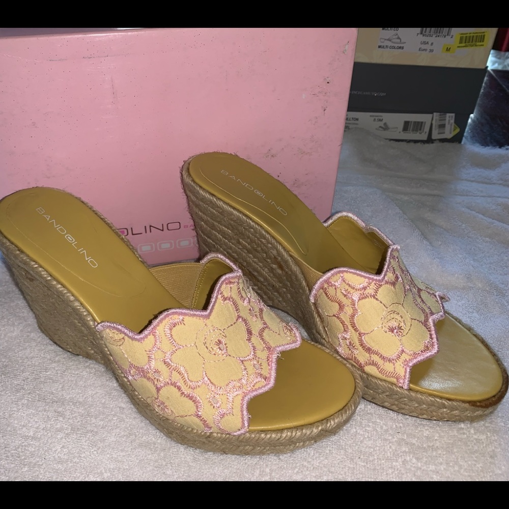 Bandolino Wedges